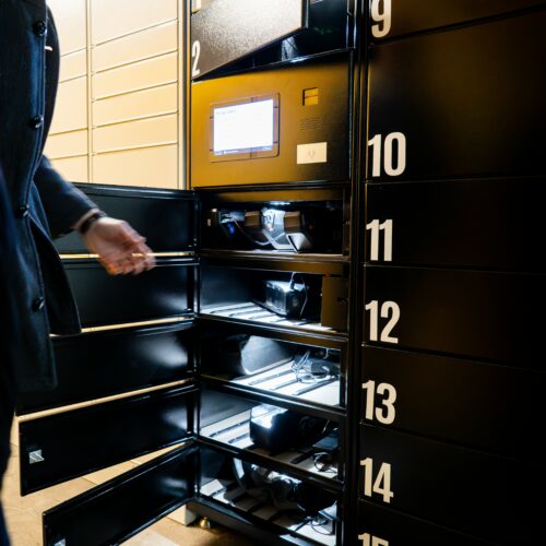 E-Bike Accu Oplaadlocker Pro 9 E-bike laadstation met veilige opslag van accu’s in afgesloten lockers